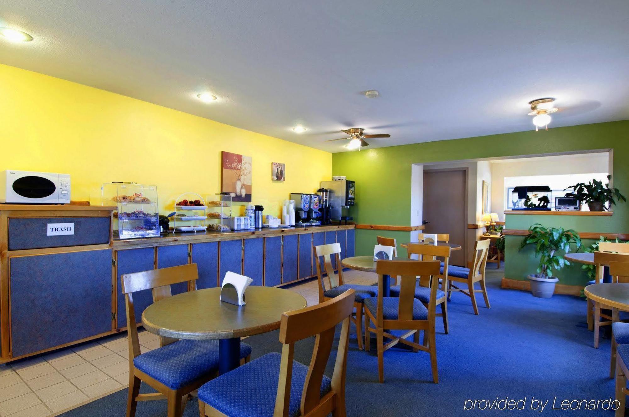 Americas Best Value Inn - Garden City Restaurace fotografie